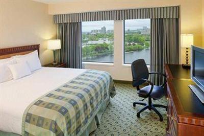 фото отеля DoubleTree Suites by Hilton Hotel Boston