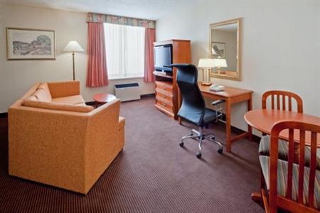 фото отеля Holiday Inn Express & Suites Regina