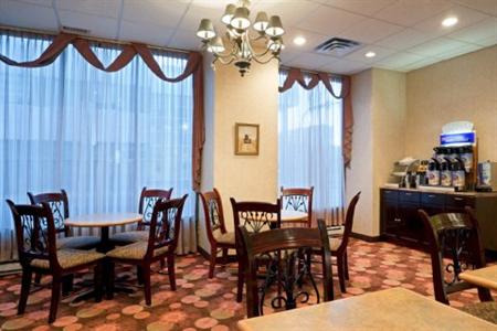 фото отеля Holiday Inn Express & Suites Regina