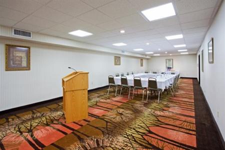 фото отеля Holiday Inn Express & Suites Regina