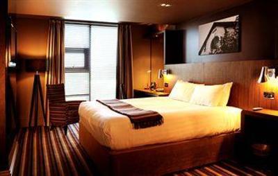 фото отеля Village Prem Hotel Solihull