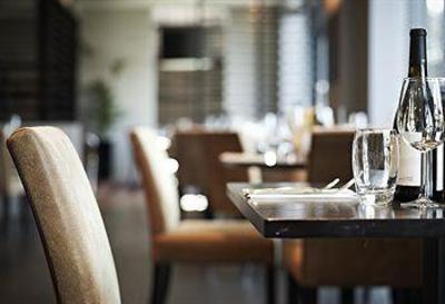 фото отеля Village Prem Hotel Solihull