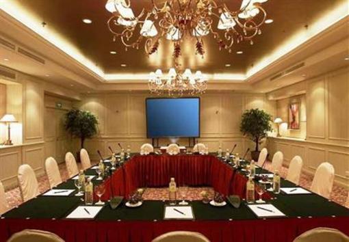 фото отеля Renaissance Tianjin Hotel