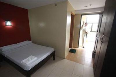 фото отеля Sampaguita Suites JRG