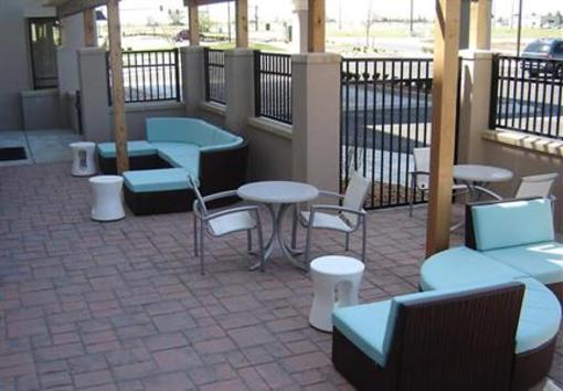 фото отеля SpringHill Suites Wichita East at Plazzio