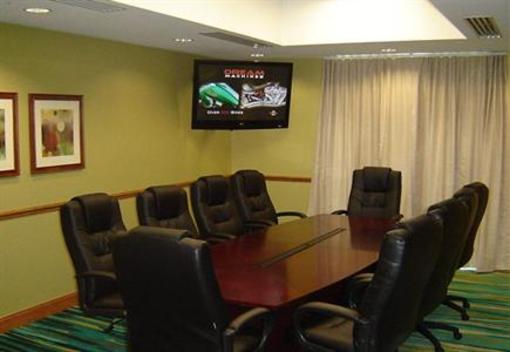фото отеля SpringHill Suites Wichita East at Plazzio