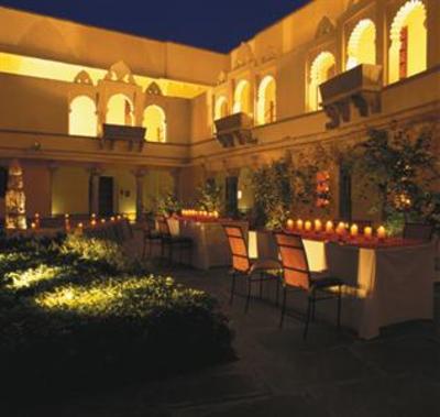 фото отеля Devi Garh