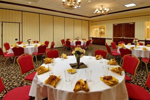 фото отеля Holiday Inn Select Norfolk