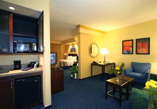 фото отеля SpringHill Suites Hagerstown