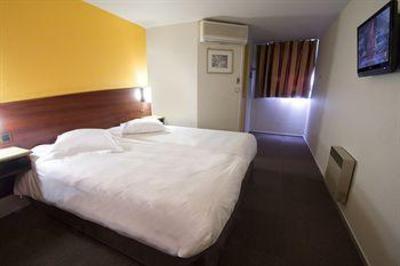 фото отеля Auberge De France Hotel Etampes