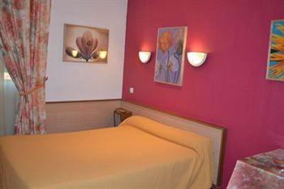 фото отеля Inter Hotel D'angleterre Salon-de-Provence