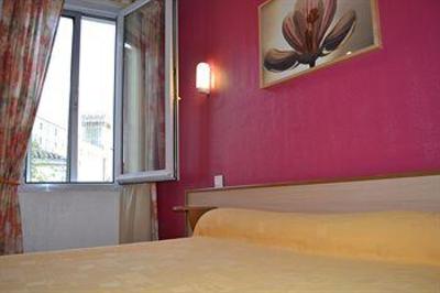 фото отеля Inter Hotel D'angleterre Salon-de-Provence