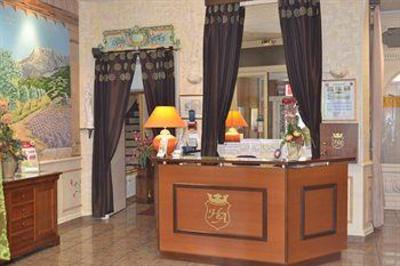 фото отеля Inter Hotel D'angleterre Salon-de-Provence