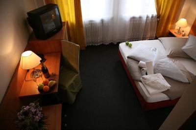 фото отеля Bolgerini Inn