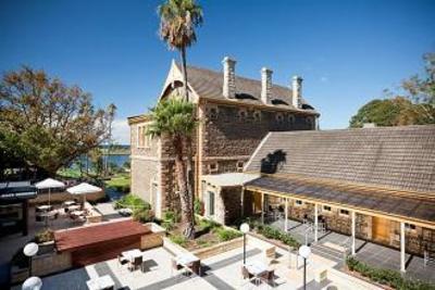 фото отеля Sebel Harbourside Kiama