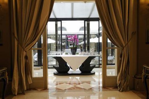 фото отеля Hotel California Paris Champs Elysees