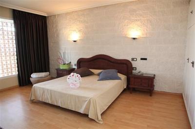 фото отеля Gran Hotel Europe Comarruga
