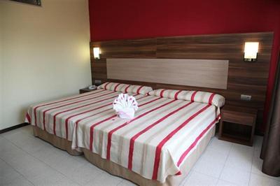 фото отеля Gran Hotel Europe Comarruga