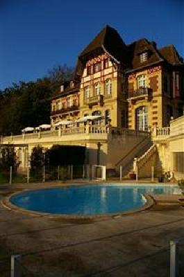 фото отеля Chateau De La Tour Gouvieux