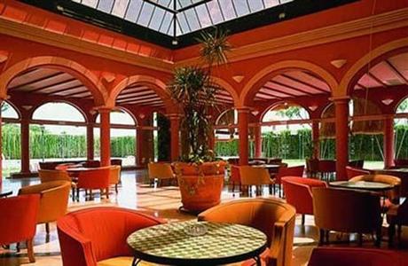 фото отеля Gran Hotel Solucar