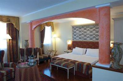 фото отеля Hotel La Bussola Novara