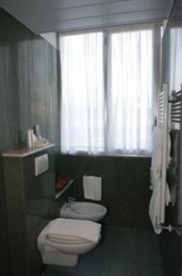 фото отеля Hotel La Bussola Novara