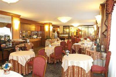 фото отеля Hotel La Bussola Novara