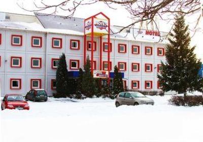фото отеля Drive Inn Hotel Budapest