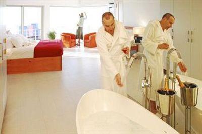 фото отеля Sea Star Lodge Gansbaai