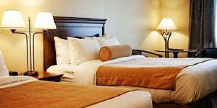 фото отеля BEST WESTERN PLUS Couchiching Inn