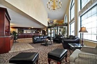 фото отеля BEST WESTERN PLUS Couchiching Inn