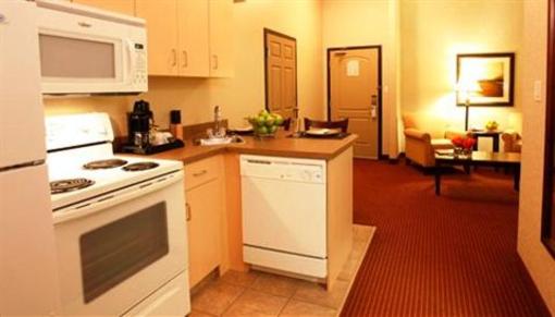 фото отеля Pomeroy Inn & Suites