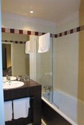 фото отеля Hostellerie Du Chateau De La Pomarede