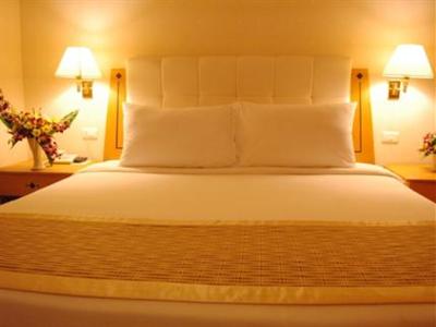 фото отеля Bussarakam Hotel