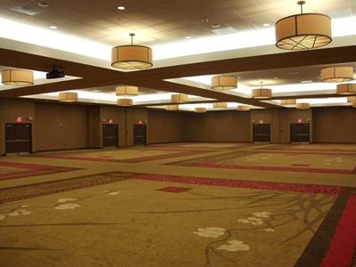 фото отеля Embassy Suites Birmingham-Hoover