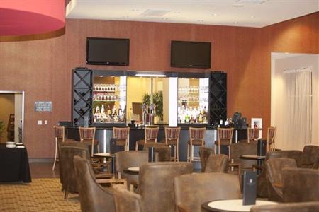 фото отеля Embassy Suites Birmingham-Hoover