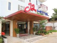 J2 Hotel