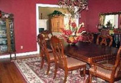 фото отеля The Hill House Bed and Breakfast Loretto