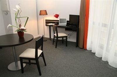 фото отеля Nemea Nancy Appart'Hotel