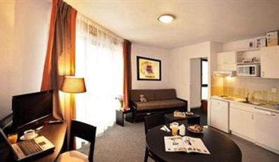 фото отеля Nemea Nancy Appart'Hotel