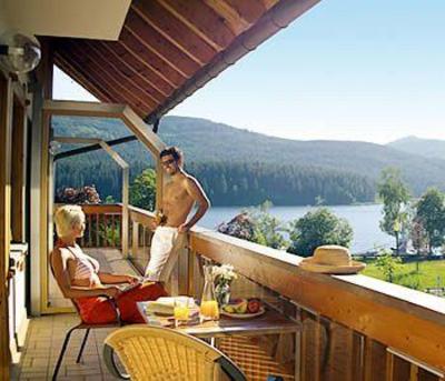фото отеля Wellnesshotel Auerhahn Schluchsee