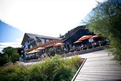 фото отеля Summerland Waterfront Resort & Spa