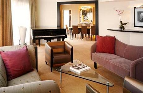 фото отеля Hyatt Regency Paris Charles de Gaulle