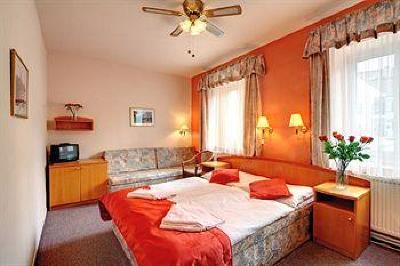 фото отеля Bily Lev Hotel Prague