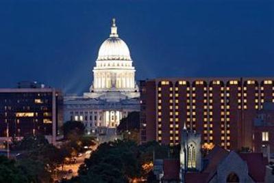 фото отеля Madison Concourse Hotel and Governor's Club