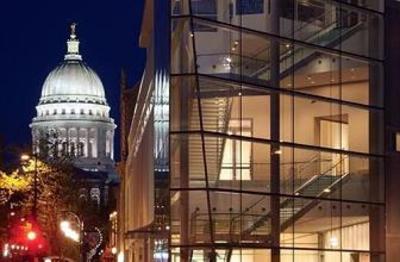 фото отеля Madison Concourse Hotel and Governor's Club