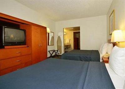 фото отеля Clarion Suites Yuma