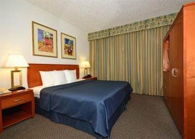 фото отеля Clarion Suites Yuma