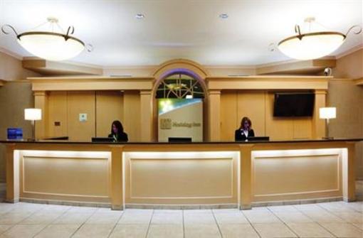 фото отеля Holiday Inn & Suites Parkway Conference Centre