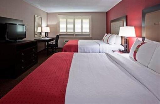 фото отеля Holiday Inn & Suites Parkway Conference Centre